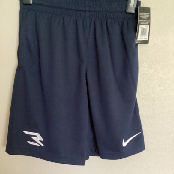 (SOLD)Nike Boys sets - Picture 8 of 13